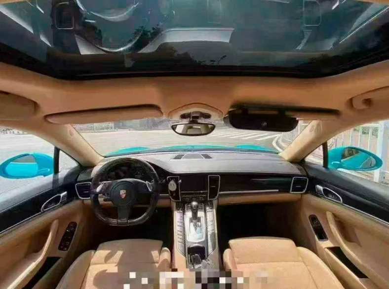 保时捷帕拉梅拉 内饰后排