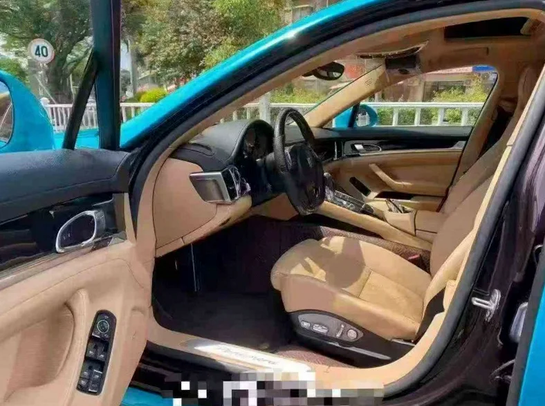 保时捷帕拉梅拉 内饰前排