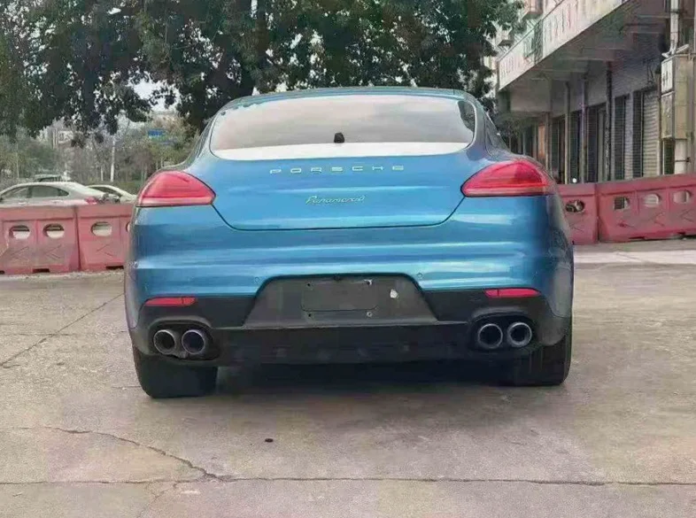 保时捷帕拉梅拉 后面外观三