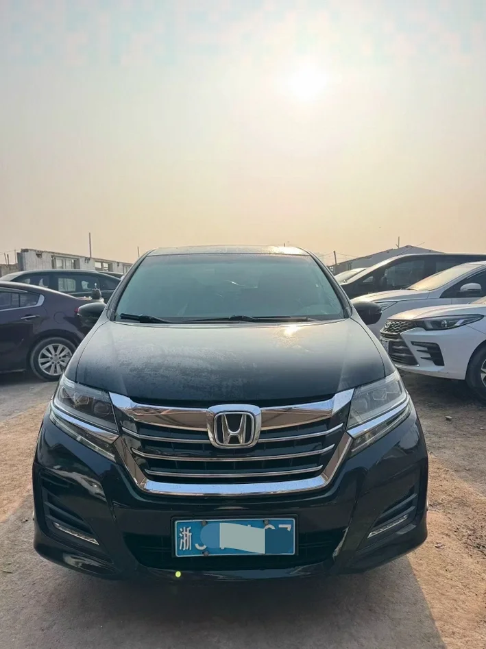 16年本田艾力绅全景双天窗