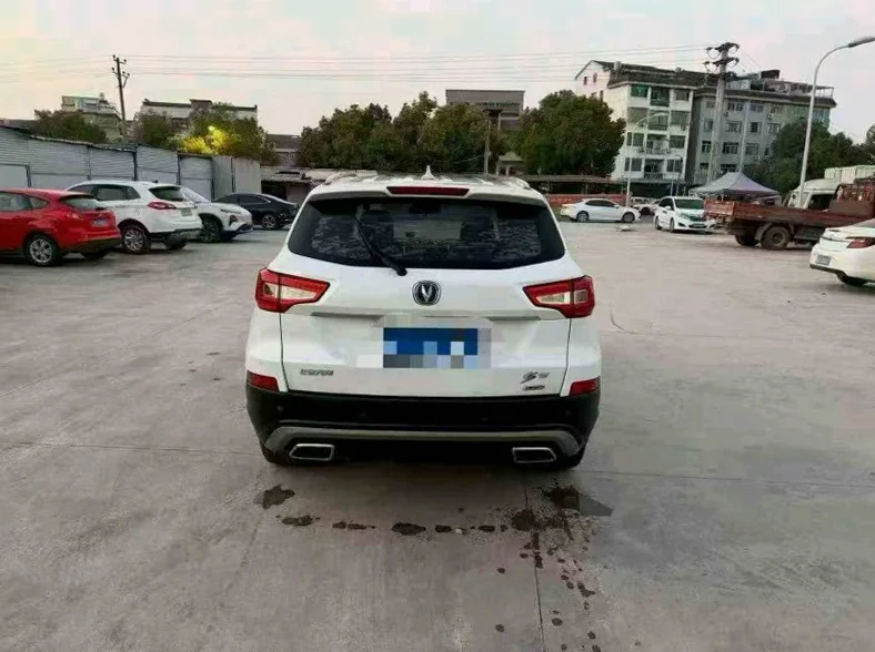 长安汽车CS75 内饰前排