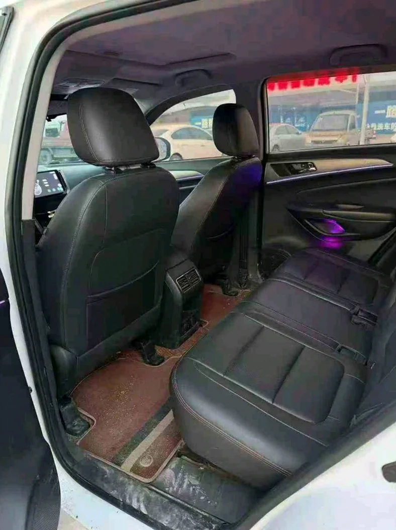 长安汽车CS75 后面外观一