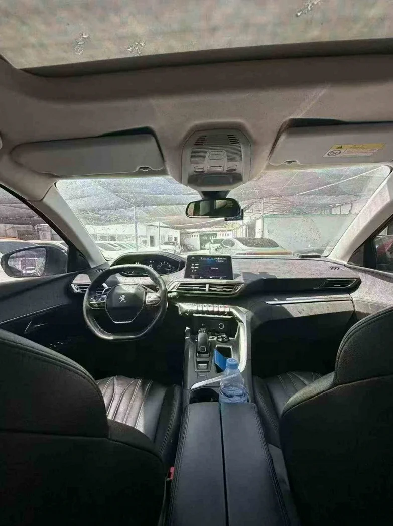 东风标致 后面外观三