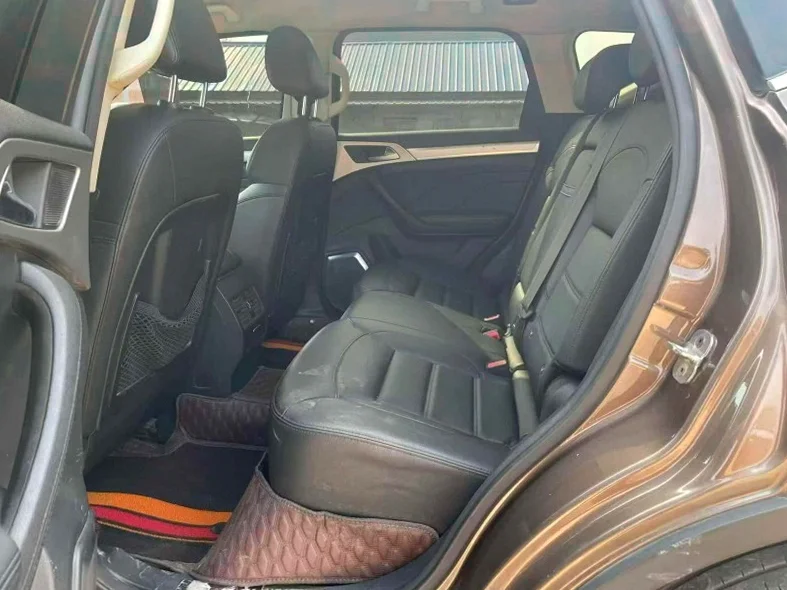 哈弗H7 后面外观三