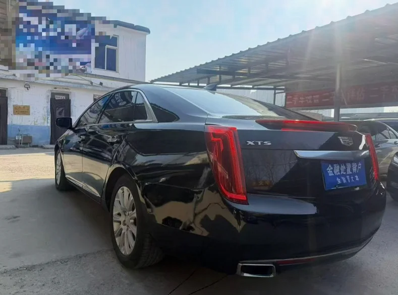 凯迪拉克XTS 内饰前排