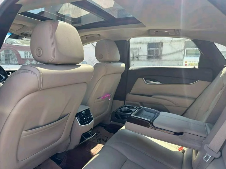 凯迪拉克XTS 后面外观三