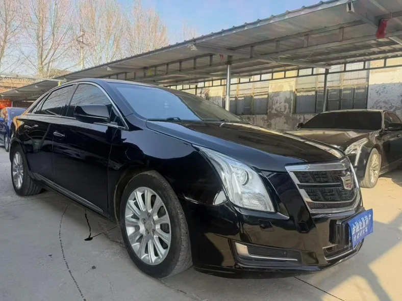 凯迪拉克XTS 正面外观三