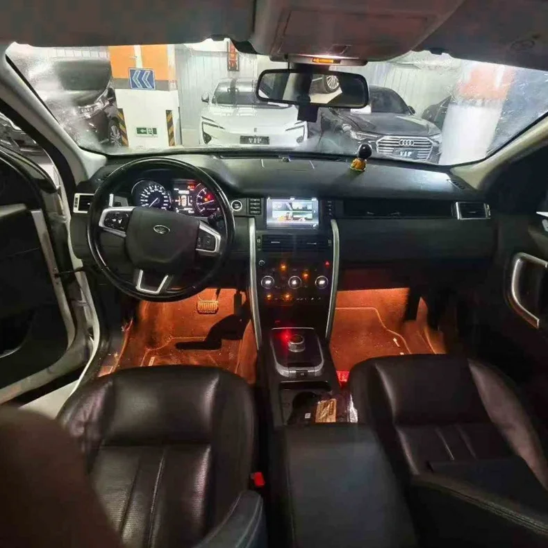 路虎发现神行 后面外观一