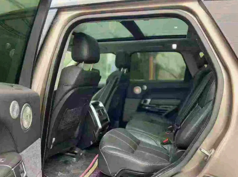 路虎揽胜运动 后面外观二