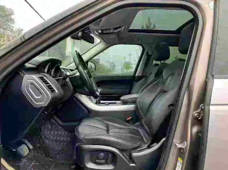 路虎揽胜运动 后面外观三