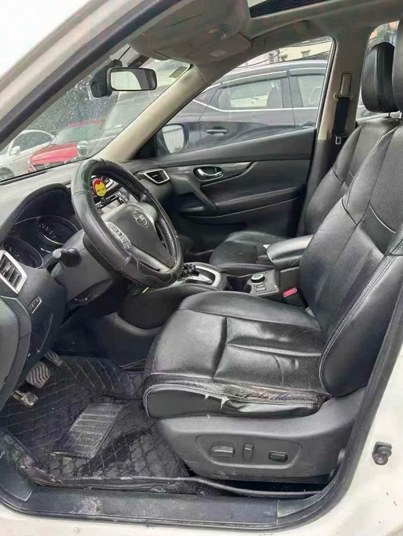 日产奇骏 后面外观二