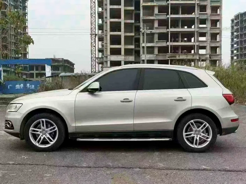 奥迪Q5 后面外观三