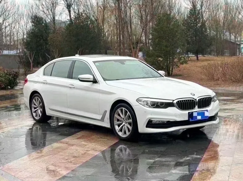 宝马5系 正面外观二