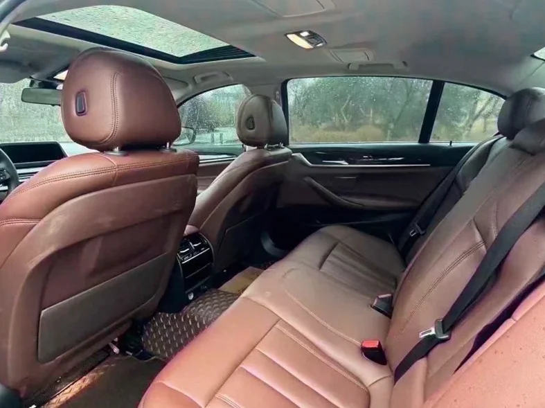 宝马5系 后面外观二