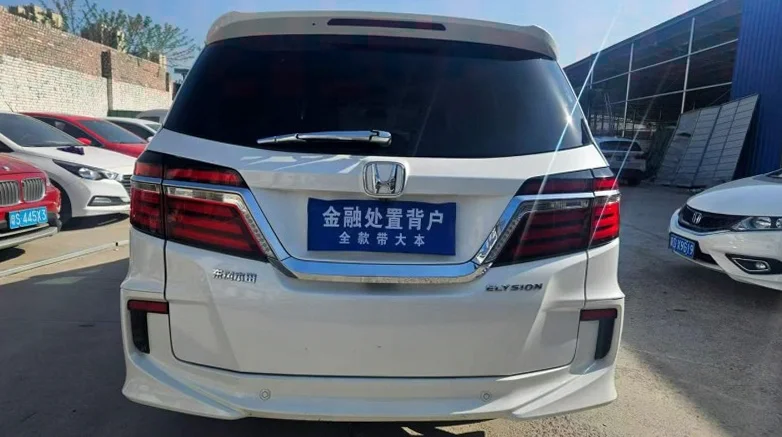 本田艾力绅 驾驶室