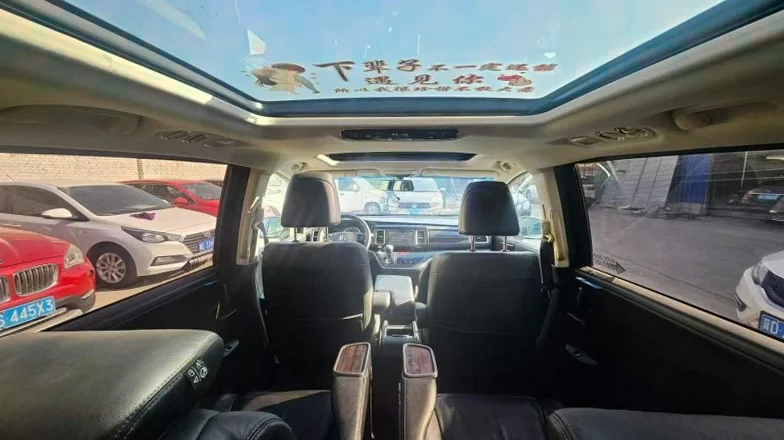 本田艾力绅 内饰后排