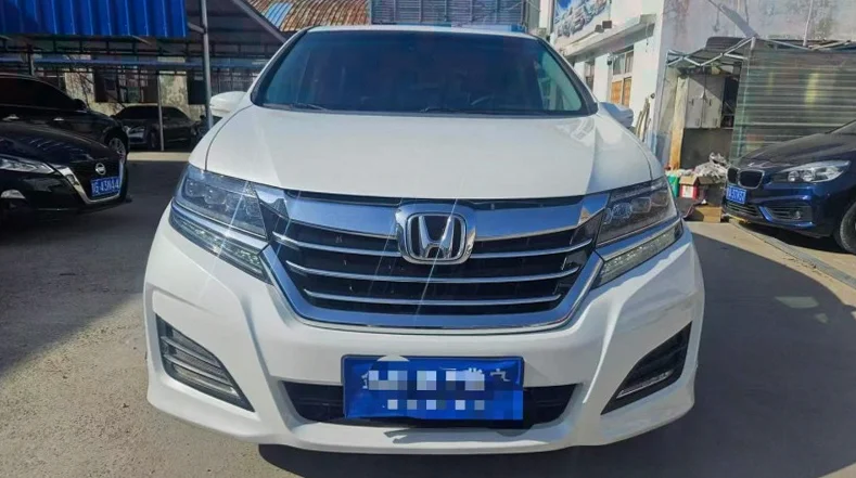 17年本田艾力绅七座豪华版