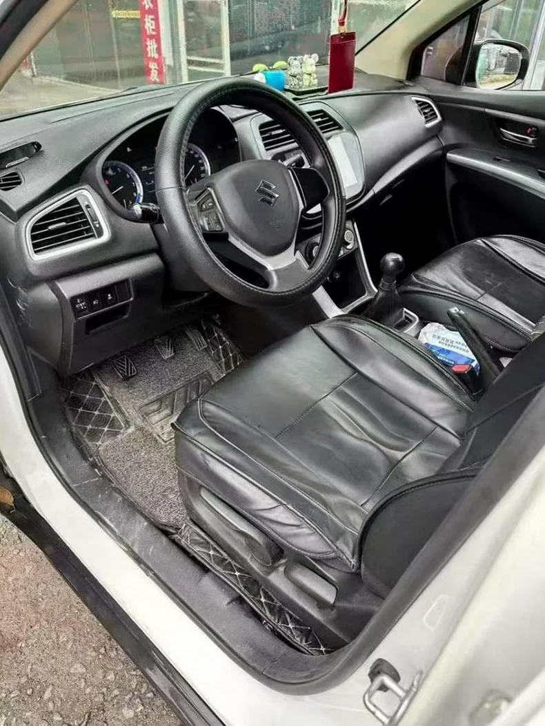 昌河A6 后面外观一