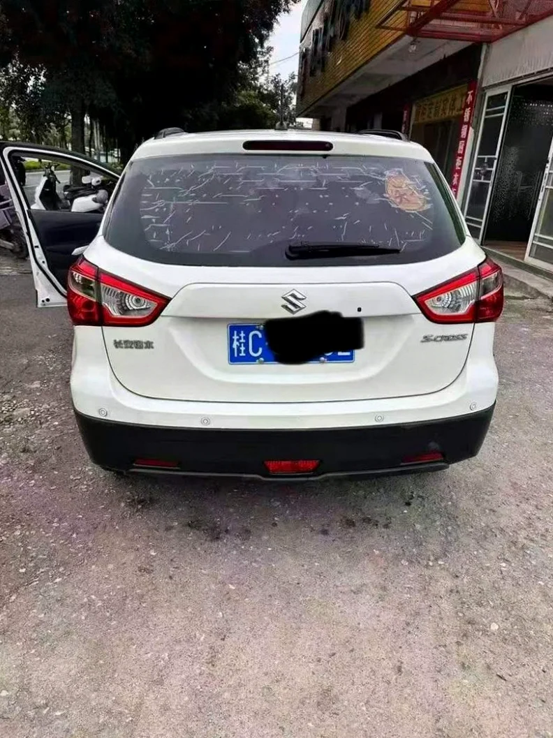 昌河A6 内饰后排