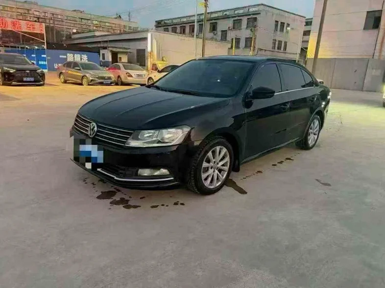 大众朗逸 正面外观二