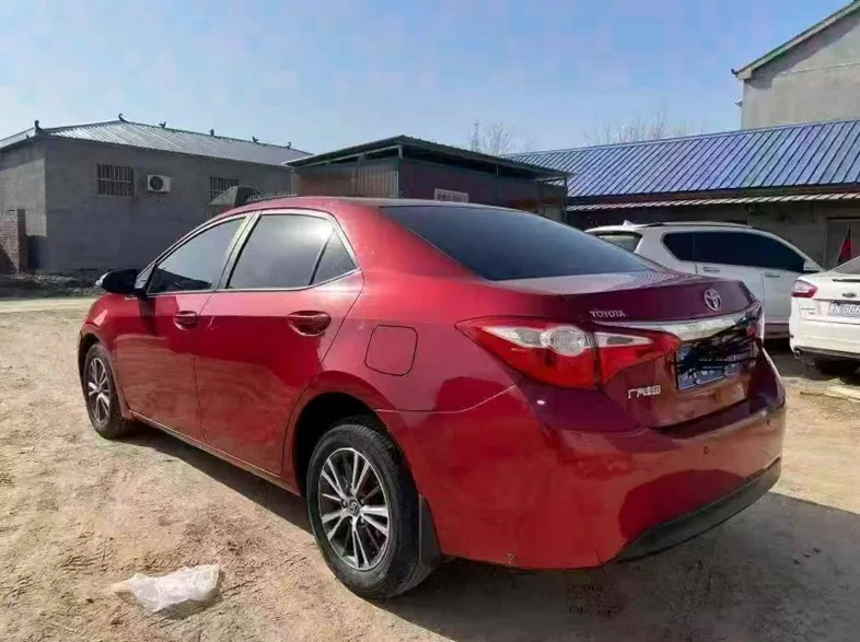 丰田雷凌 内饰后排