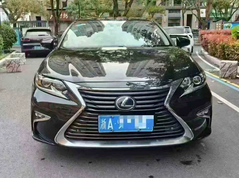 17年雷克萨斯ES300h油电混合版