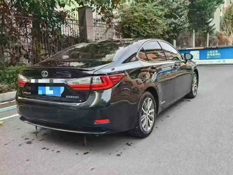 雷克萨斯ES 内饰后排