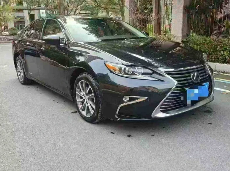 雷克萨斯ES 正面外观三