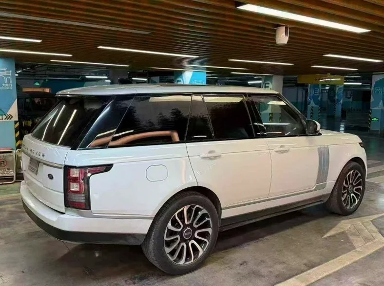 路虎揽胜 驾驶室