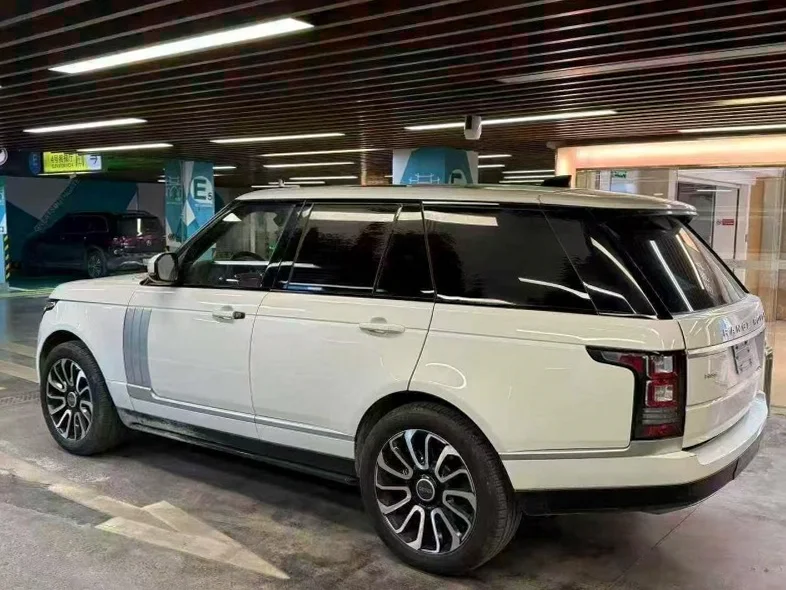 路虎揽胜 内饰前排