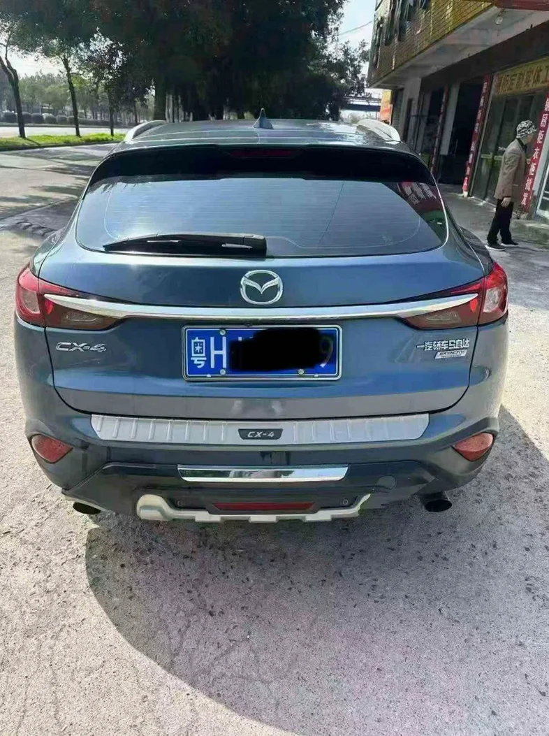 马自达CX-4 驾驶室