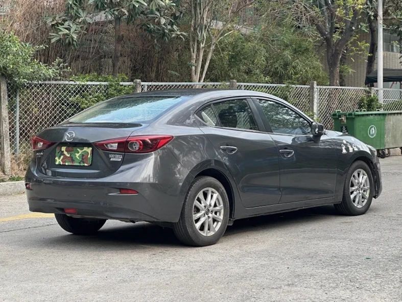 马自达昂克赛拉 内饰后排