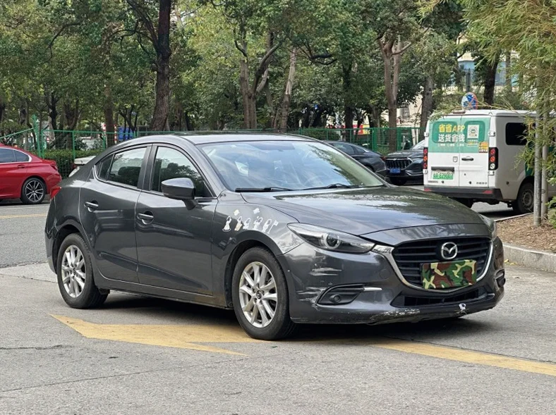 马自达昂克赛拉 正面外观二