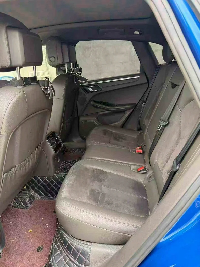 保时捷Macan 后面外观二