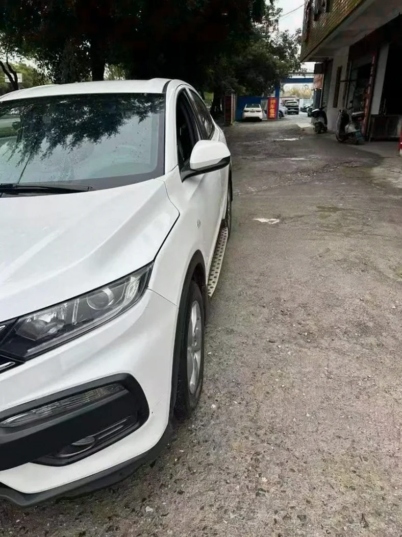 本田XRV 正面外观二