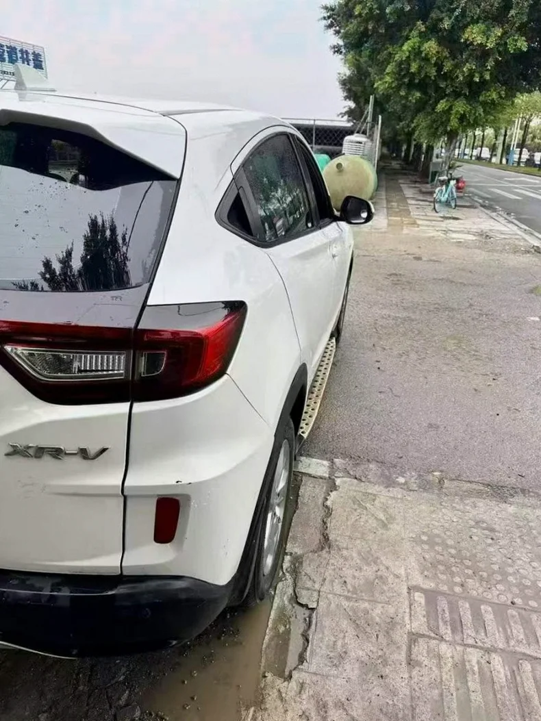 本田XRV 内饰前排