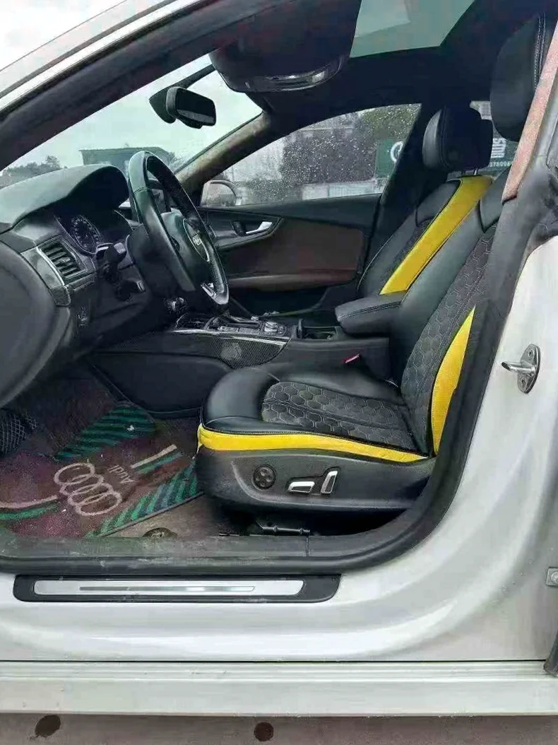 奥迪A7L 后面外观一