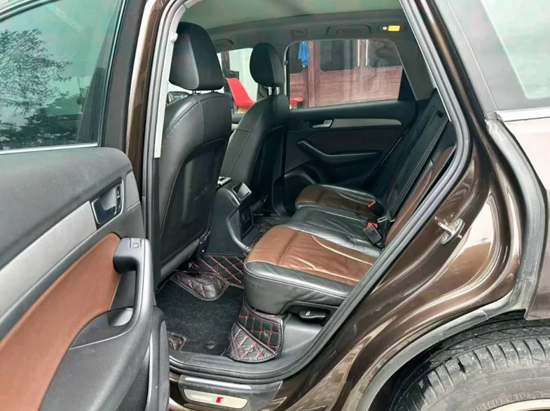 奥迪Q5 正面外观三