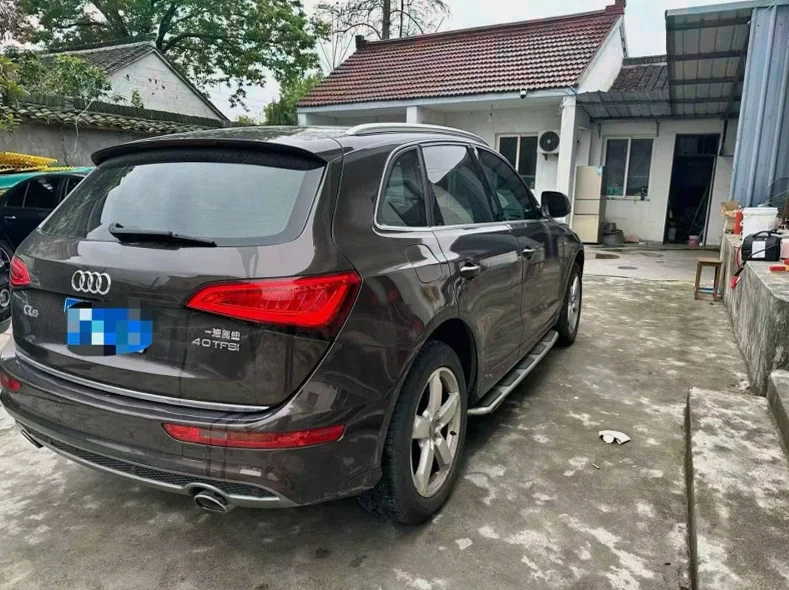 奥迪Q5 后面外观一
