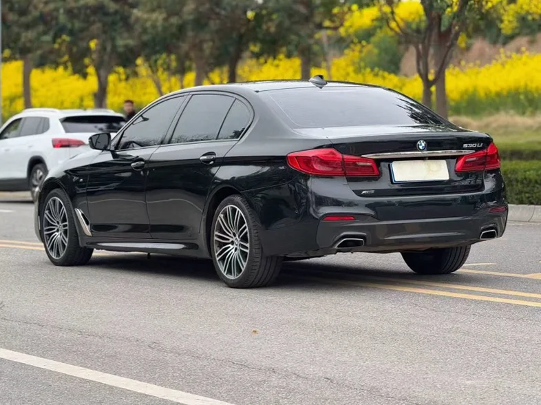 宝马5系 内饰前排