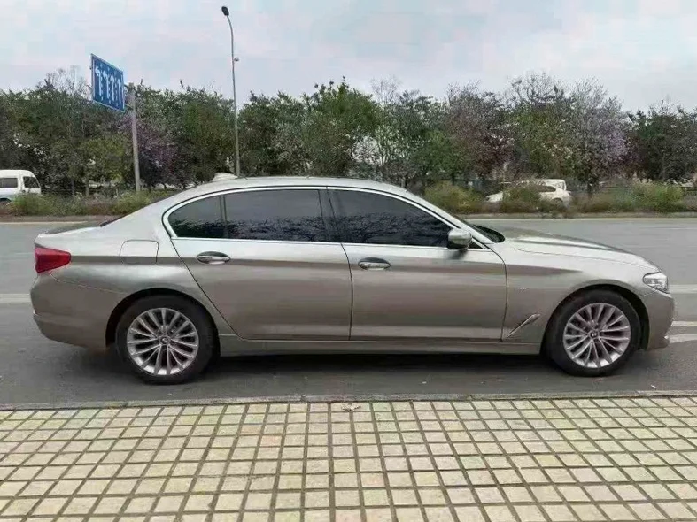 宝马5系 后面外观三