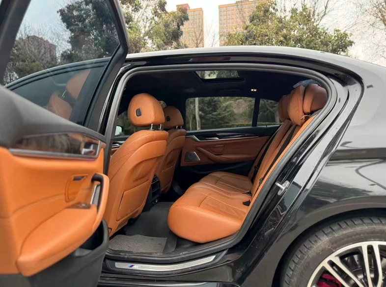 宝马5系 后面外观二