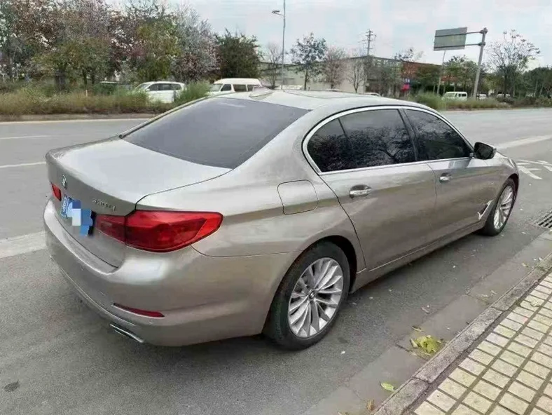 宝马5系 驾驶室