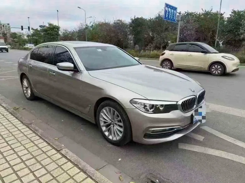 宝马5系 正面外观三