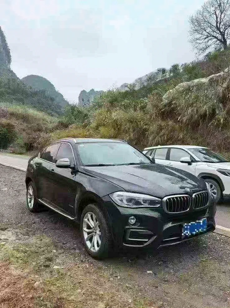 宝马X6 正面外观二