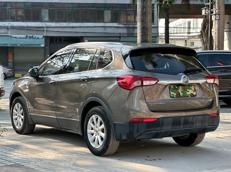 别克昂科威 内饰前排