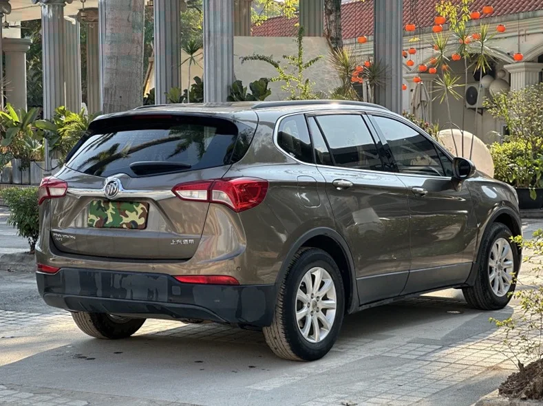 别克昂科威 内饰后排