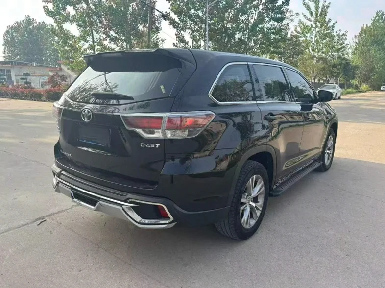 丰田汉兰达 内饰后排