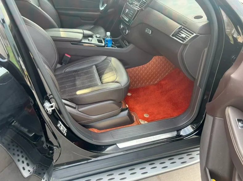 奔驰GLE 后面外观二