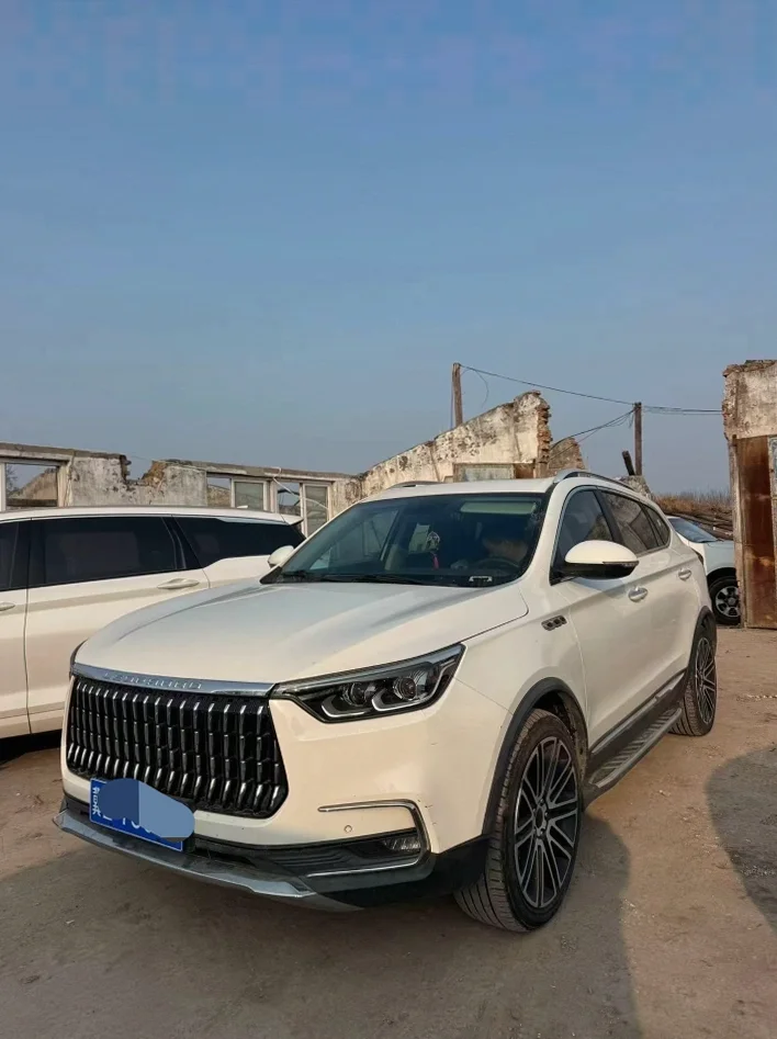 猎豹汽车迈途 正面外观二